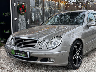 Mercedes E-Class foto 8