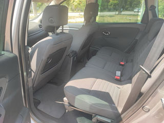 Renault Grand Scenic foto 9