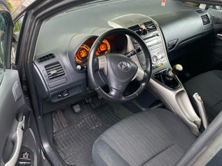 Toyota Auris foto 6