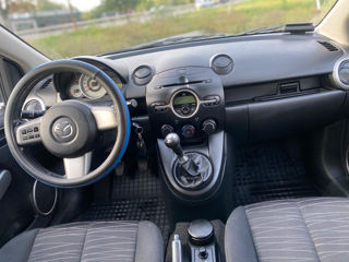 Mazda 2 foto 13