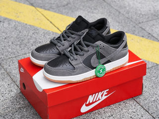 Nike SB Dunk Suede Grey/Black foto 4