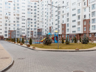 Apartament cu 3 camere, 77 m², Buiucani, Chișinău foto 6