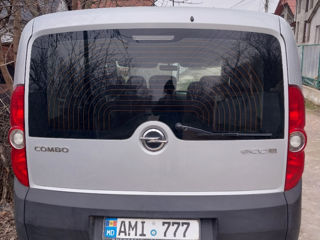 Opel Combo foto 1