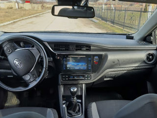 Toyota Auris foto 3