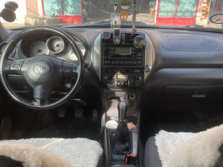 Toyota Rav 4 foto 9