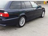 BMW 5 Series foto 3