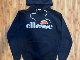 Ellesse foto 1