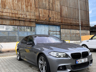 BMW 5 Series foto 5