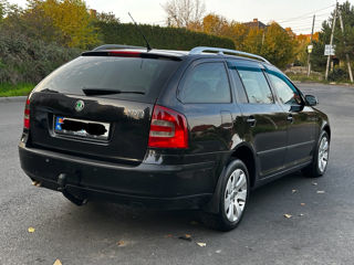 Skoda Octavia foto 3