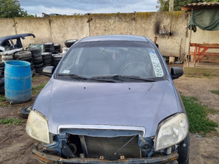 Chevrolet AVEO 1.2 8 clapeni