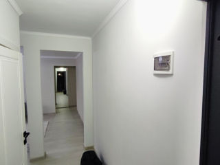 Apartament cu 3 camere,  9 cartier,  Bălți,  Bălți mun. foto 0