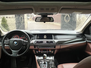 BMW 5 Series foto 7