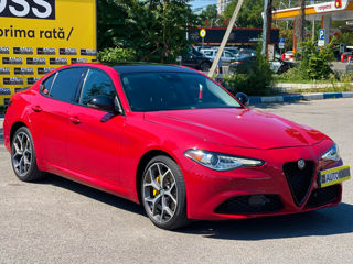 Alfa Romeo Giulia foto 4