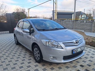 Toyota Auris foto 2