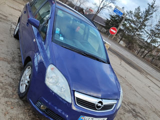 Opel Zafira foto 6