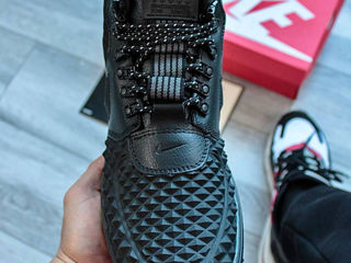 Nike Lunar Force 1 Duckboot Black NEW / Marimea EUR(44)(28cm) 1500 lei foto 2