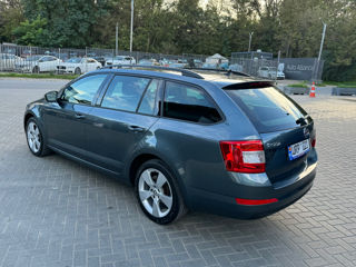 Skoda Octavia foto 2