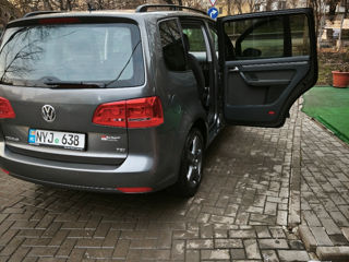 Volkswagen Touran foto 7