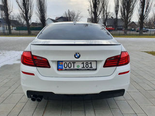 BMW 5 Series foto 6