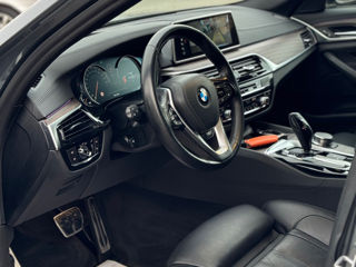 BMW 5 Series foto 8