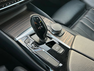 BMW 5 Series foto 14