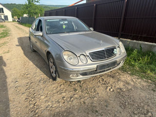 Mercedes w211 dezmebrare foto 3