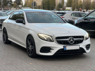 Mercedes E-Class foto 4