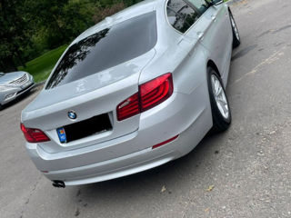 BMW 5 Series foto 2