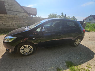 Toyota Auris foto 2