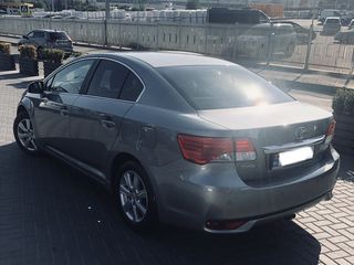 Toyota Avensis foto 5