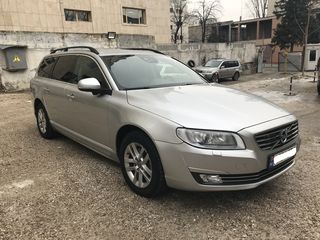 Volvo V70 foto 2