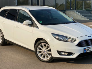 Ford Focus foto 6