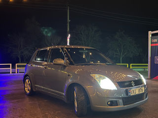 Suzuki Swift foto 6