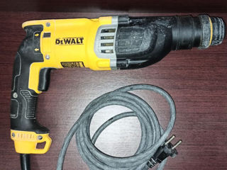 Перфоратор DeWalt мощностью 900 watt в отличном состоянии с кейсом и без кейса foto 7