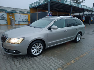 Skoda Superb foto 8