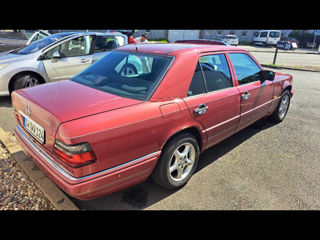 Mercedes Series (W124) foto 5