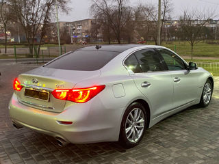 Infiniti Q50 foto 8