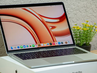 MacBook Pro 13 2017/ Core i5 7360u/ 8Gb Ram/ 128Gb SSD/ 13.3" Retina! foto 1