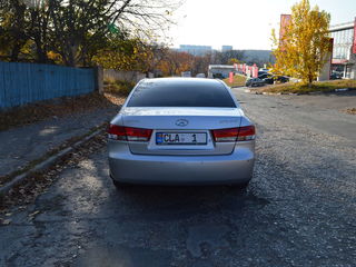 Hyundai Sonata foto 4