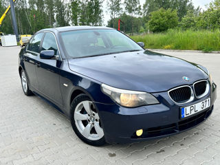 BMW 5 Series фото 6