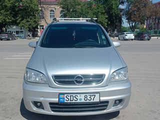 Opel Zafira foto 3