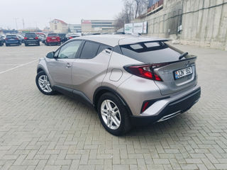 Toyota C-HR foto 3