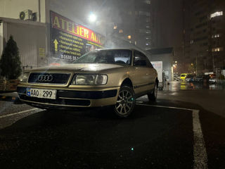 Audi 100 foto 2