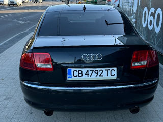 Audi A8 foto 3