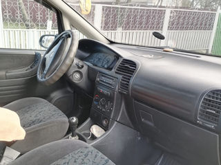 Opel Zafira foto 6