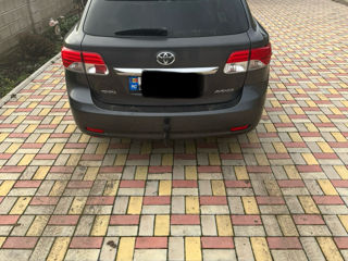 Toyota Avensis foto 3