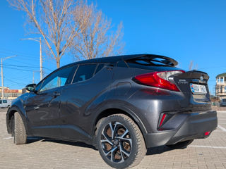 Toyota C-HR foto 3