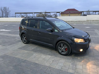 Volkswagen Touran foto 5