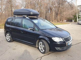 Volkswagen Touran foto 10