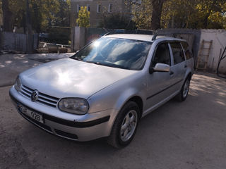 Volkswagen Golf foto 1